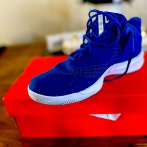 Women’s Nike Zoom Hyperspeed Court Size 10-Narrow